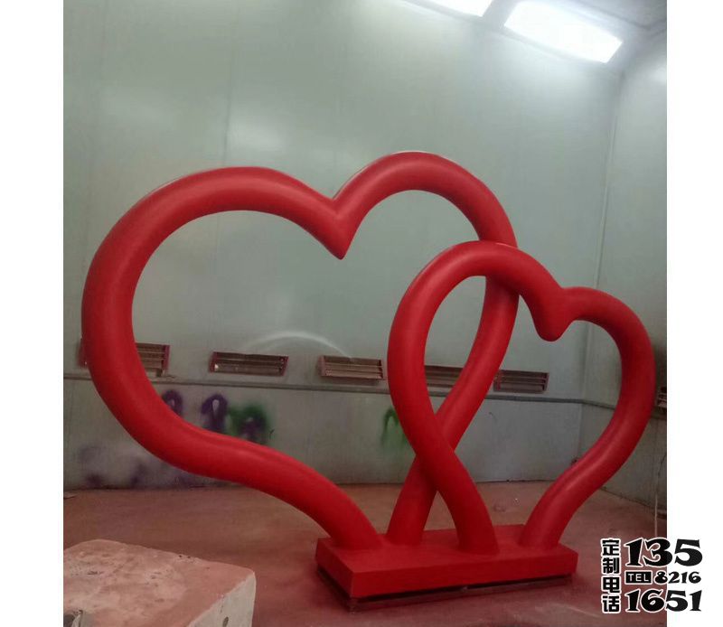廣場(chǎng)玻璃鋼兩個(gè)紅色愛心雕塑