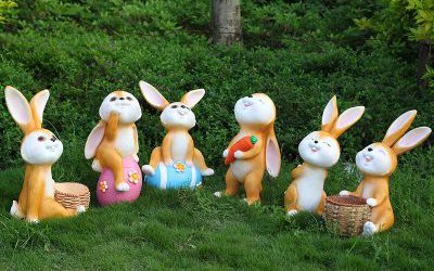 園林景觀擺件一群玻璃鋼卡通兔子雕塑