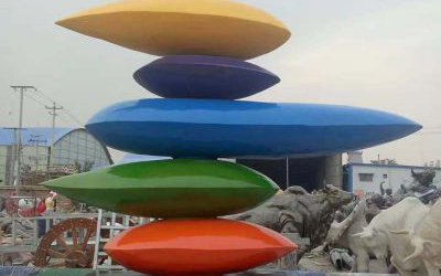 景區廣場玻璃鋼彩繪創意疊羅漢水滴雕塑