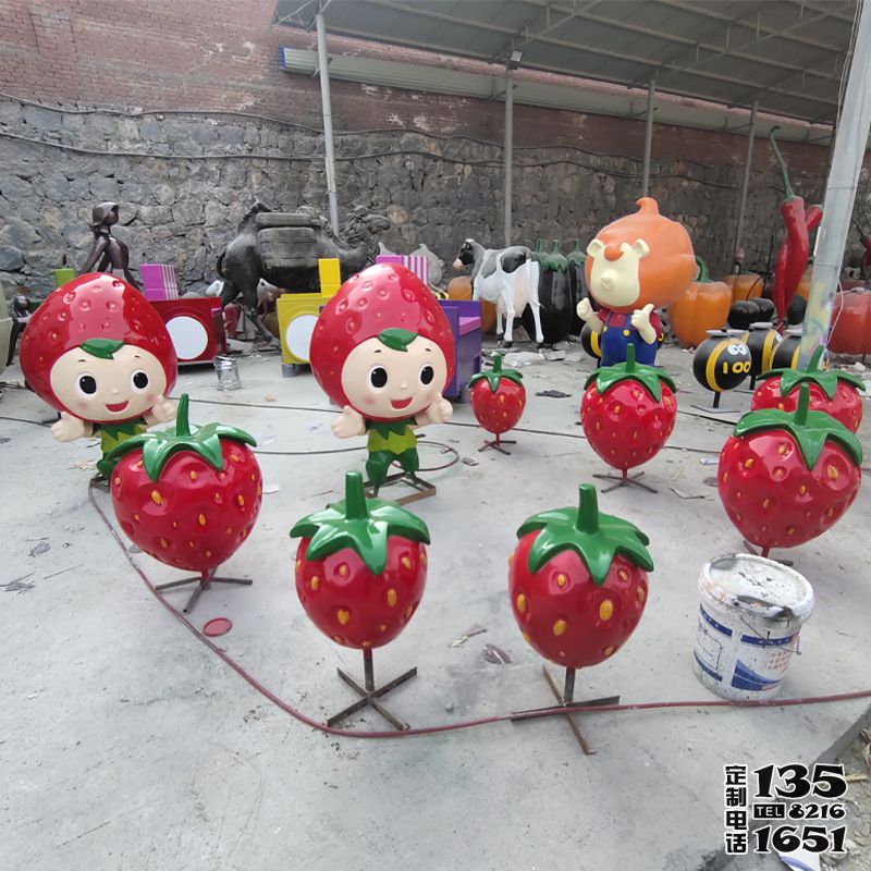 卡通水果草莓公仔園林玻璃鋼雕塑 卡通水果草莓公仔園林玻璃鋼雕塑