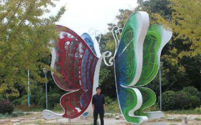 戶(hù)外景觀玻璃鋼彩繪大型蝴蝶雕塑