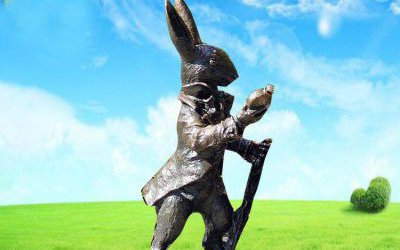 草坪裝飾一只個性的玻璃鋼仿銅兔子雕塑