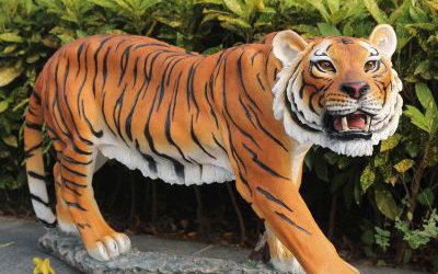 公園景區(qū)仿真動(dòng)物園林景觀(guān)玻璃鋼樹(shù)脂老虎雕塑