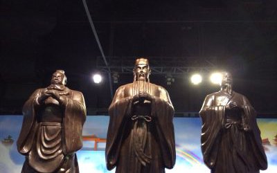 玻璃鋼仿銅景區(qū)大型關(guān)公雕塑