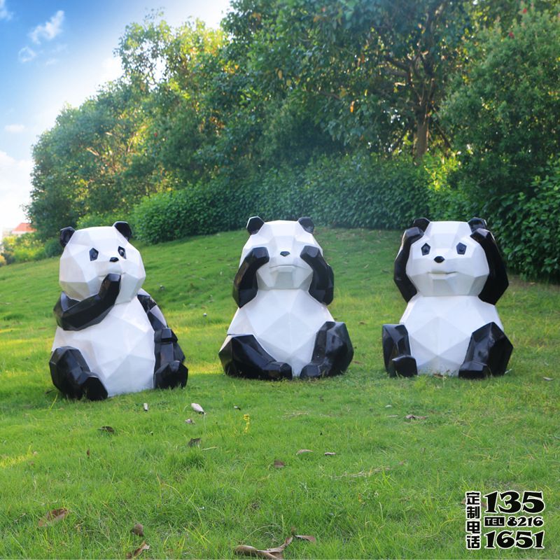 動(dòng)物園觀景區(qū)幾何卡通熊貓玻璃鋼雕塑 動(dòng)物園觀景區(qū)幾何卡通熊貓玻璃鋼雕塑
