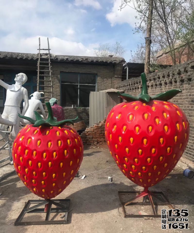 農場玻璃鋼仿真水果草莓雕塑 農場玻璃鋼仿真水果草莓雕塑