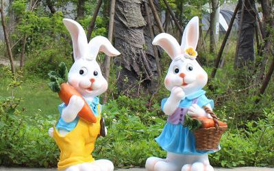 玻璃鋼卡通戶外園林兔子雕塑