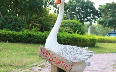 公園玻璃鋼仿真動物天鵝雕塑