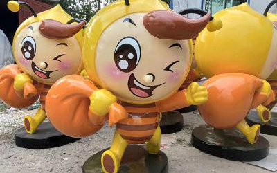 景區公園仿真背包玻璃鋼卡通蜜蜂雕塑